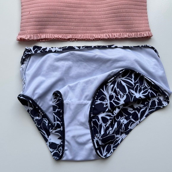 Maternity Pink Ruffle Navy Blue Floral Bikini Swimsuit Set High Waist, Size M - Picture 4 of 7